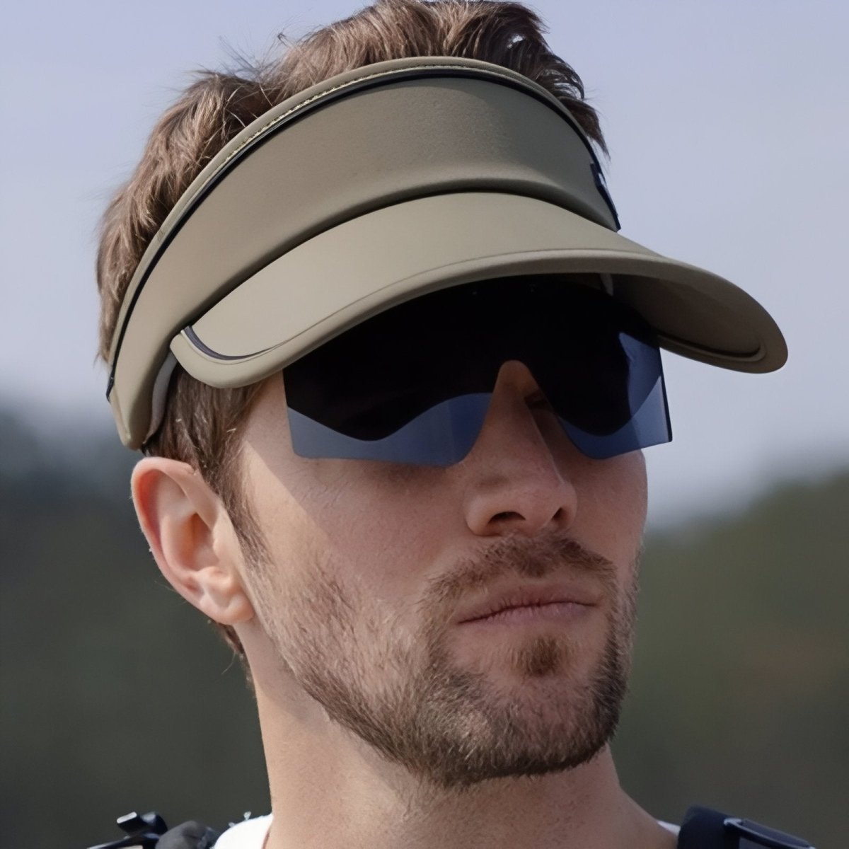 Casquette de randonnée avec visière et lunettes intégrées - Montelac
