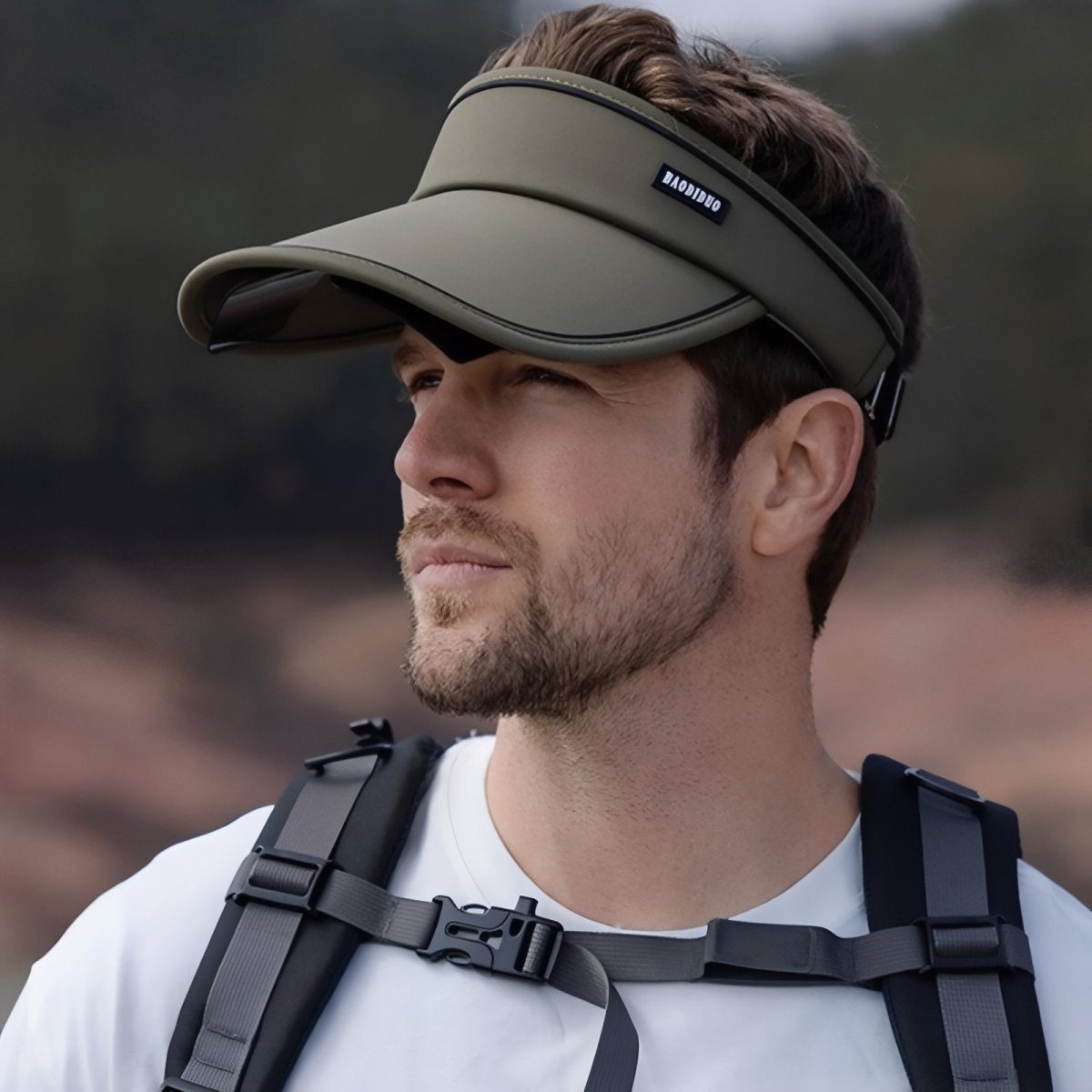 Casquette de randonnée avec visière et lunettes intégrées - Montelac