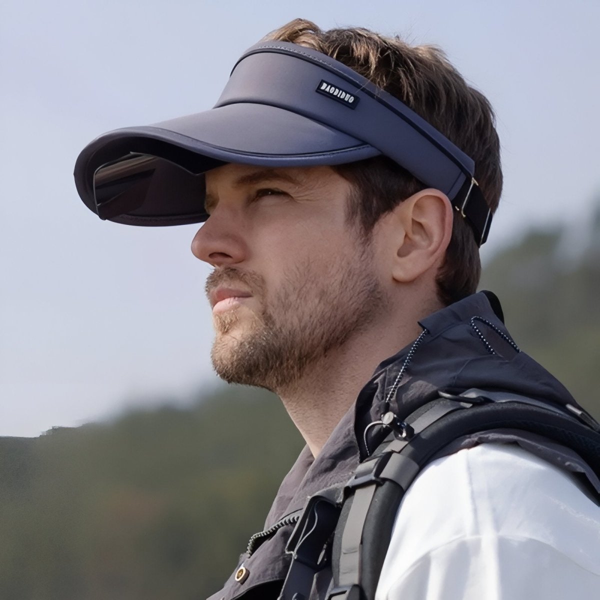 Casquette de randonnée avec visière et lunettes intégrées - Montelac