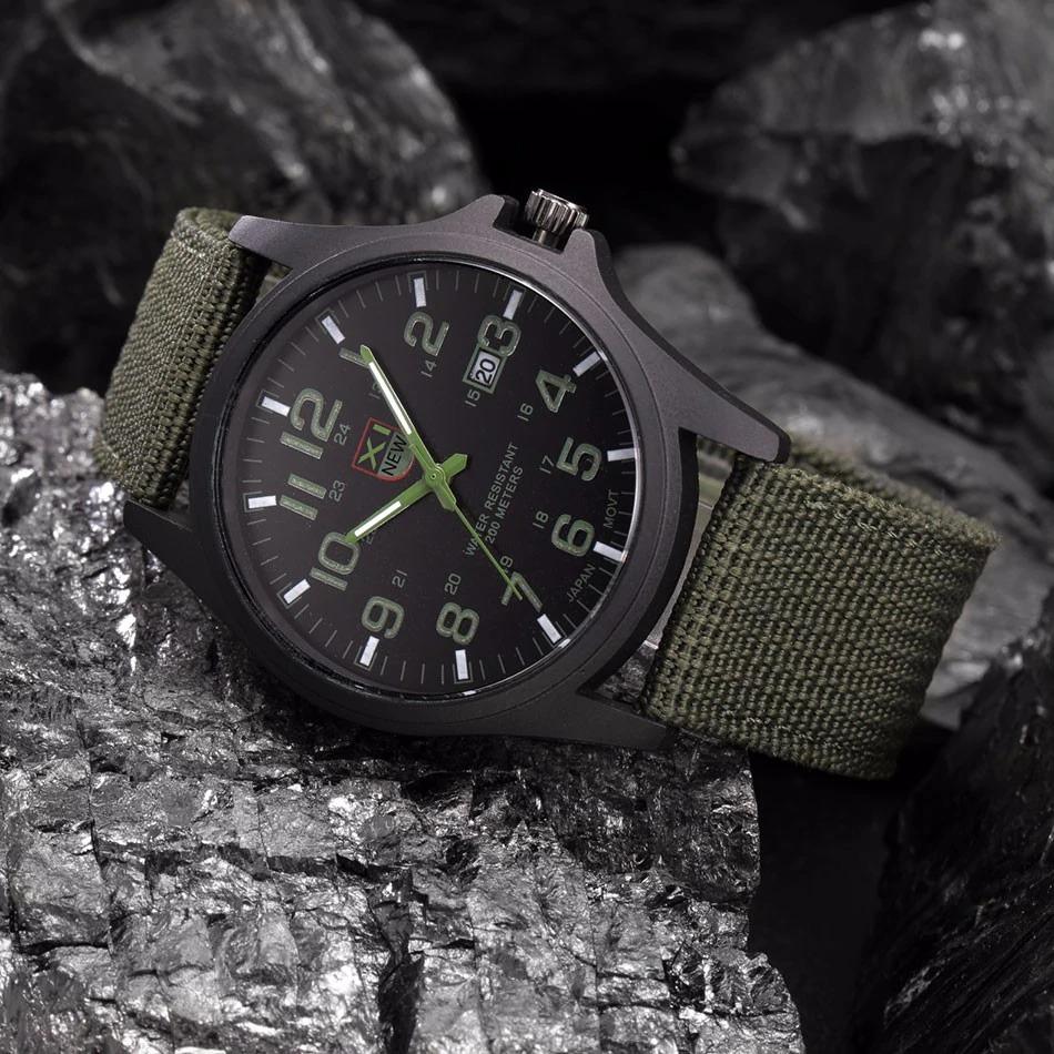 Montre de randonnée résistante et étanche pour homme | Montelac - Montelac