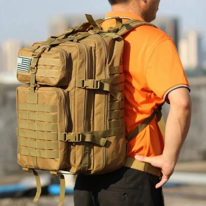 Sac à dos étanche 50L robuste avec compartiments multiples - Montelac
